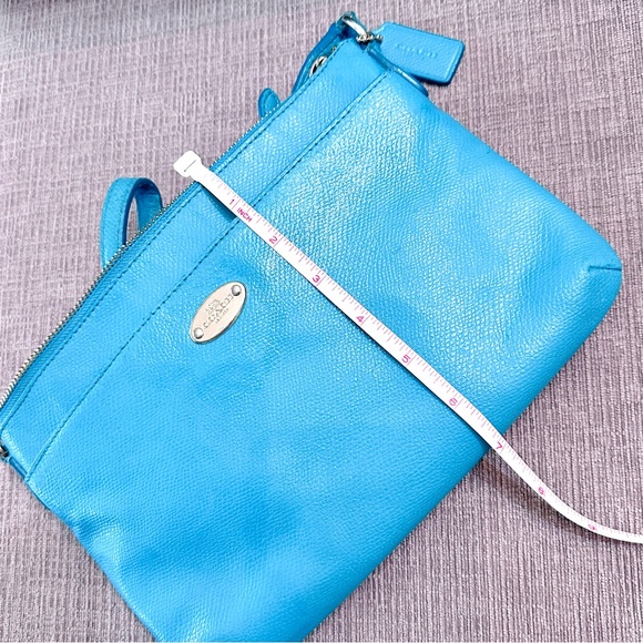 Coach Sky Blue Leather Crossbody Clutch/pouch/purse/bag - Picture 7 of 16